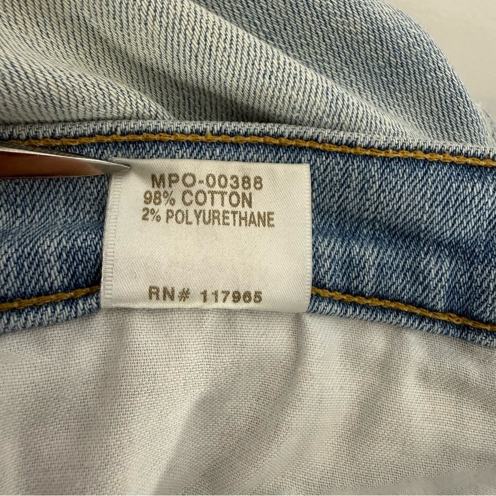 J BRAND Size 30 Mid Rise Capri Beach Line Light Wash 31 Inch Waist Blue Jeans - Picture 11 of 16